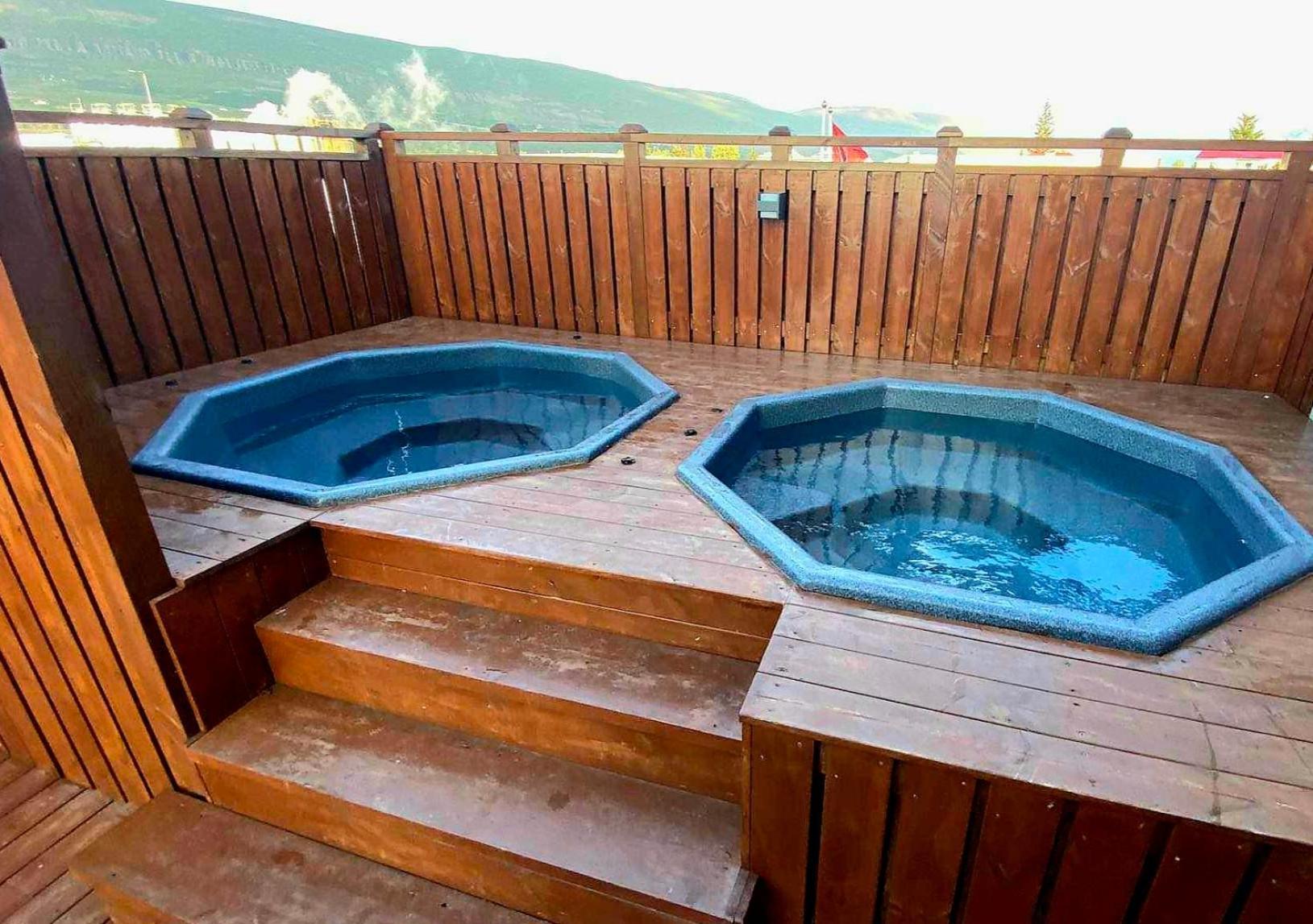 Ak Rentals, With Hot Tubs Akureyri Exterior foto